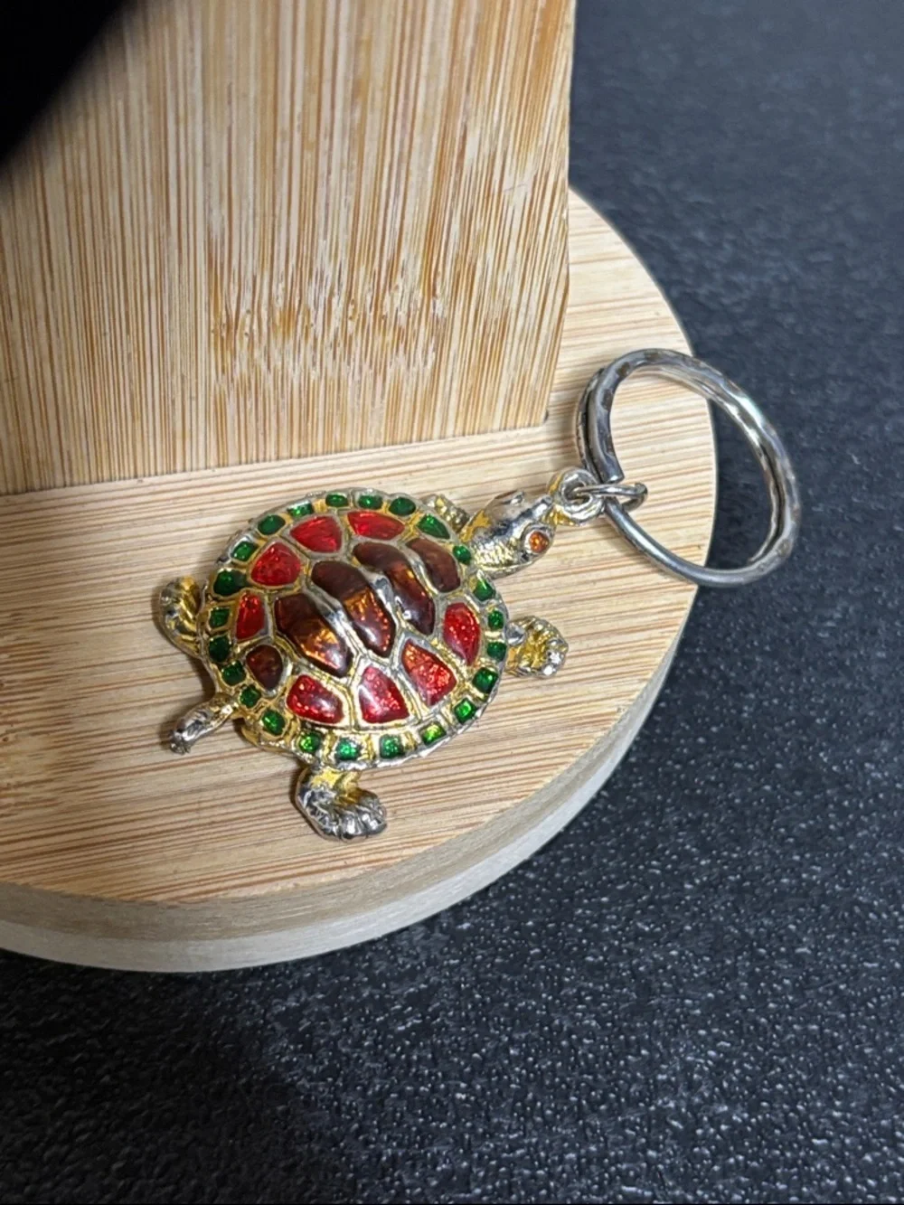 Vintage Bangkok Thailand Turtle Enamel Gold Tone Key Chain Fob Locket Hinged Box